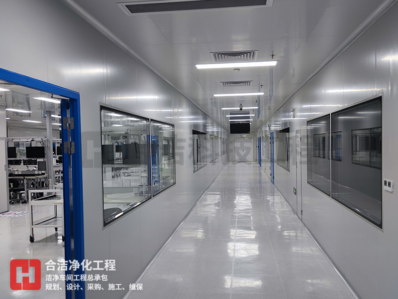 SMT無(wú)塵車間的圖片